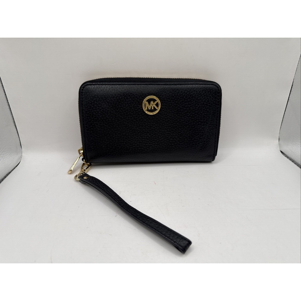 Michael Kors Jet Set Travel Continental  Zip Around Wallet Black